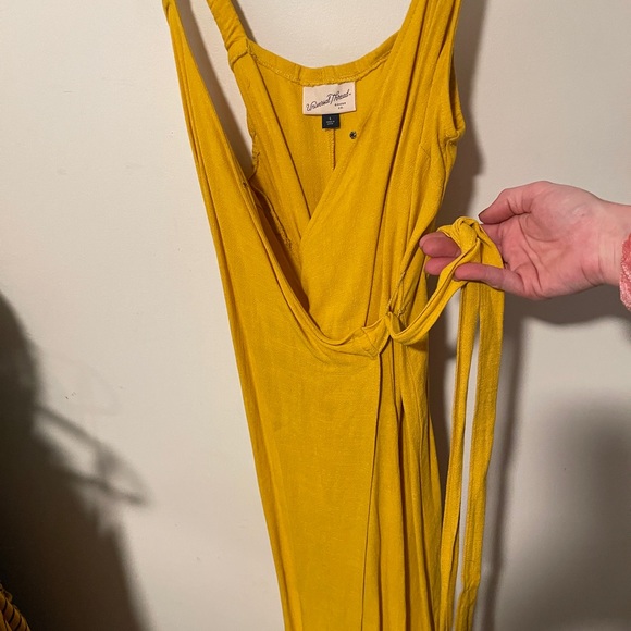 Spring/Summer Dress - Picture 2 of 3